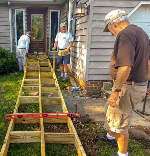 Volunteer with Hamilton Hospice